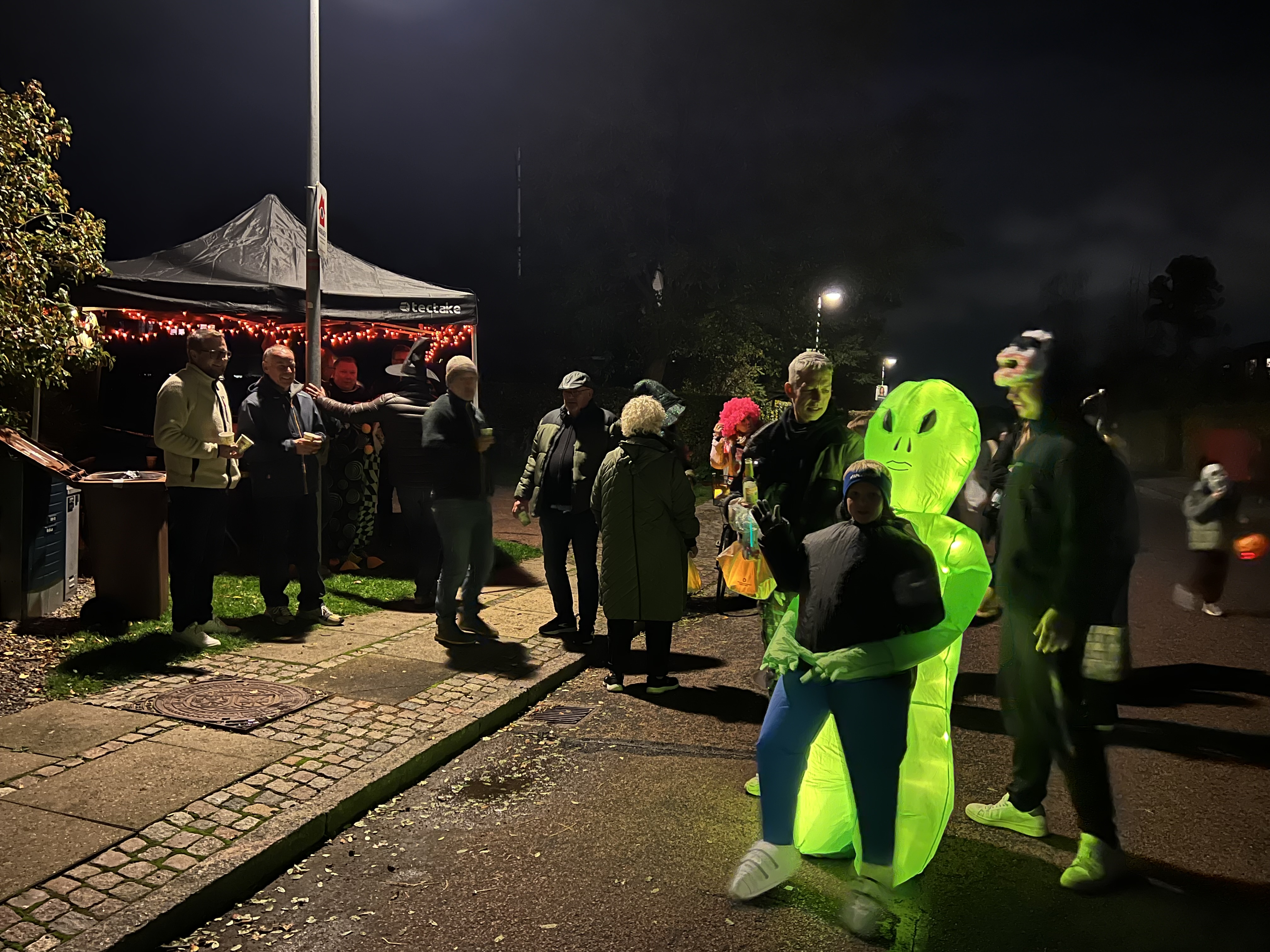 Foto fra Halloween i kvarteret